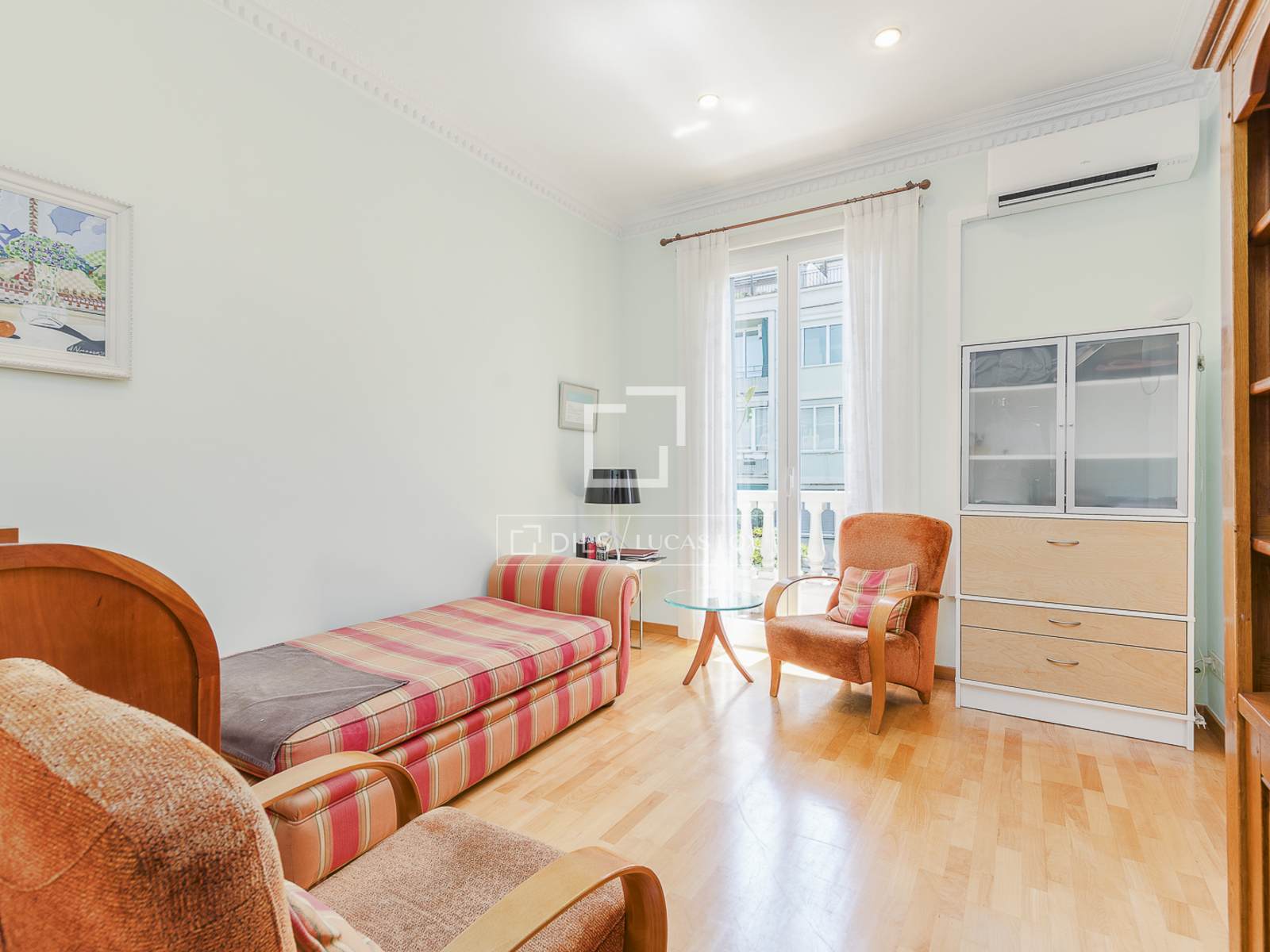 Apartamento en Barcelona, España 4 dormitorios, 128 m2 No. 168941