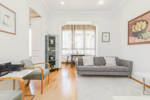 Appartamento a Barcelona, Spagna 4 camere da letto, 128 mq. N° 168941