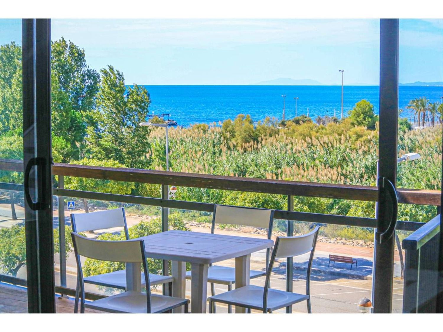 Apartamento en España 3 dormitorios, 85 m2 No. 168981