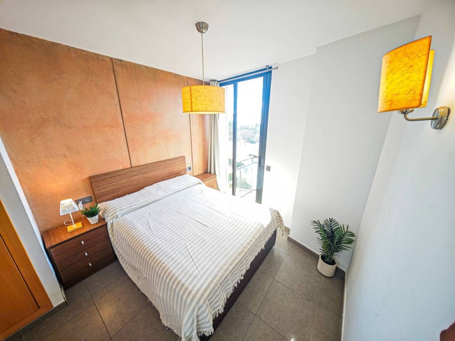 Apartamento en España 3 dormitorios, 85 m2 No. 168981