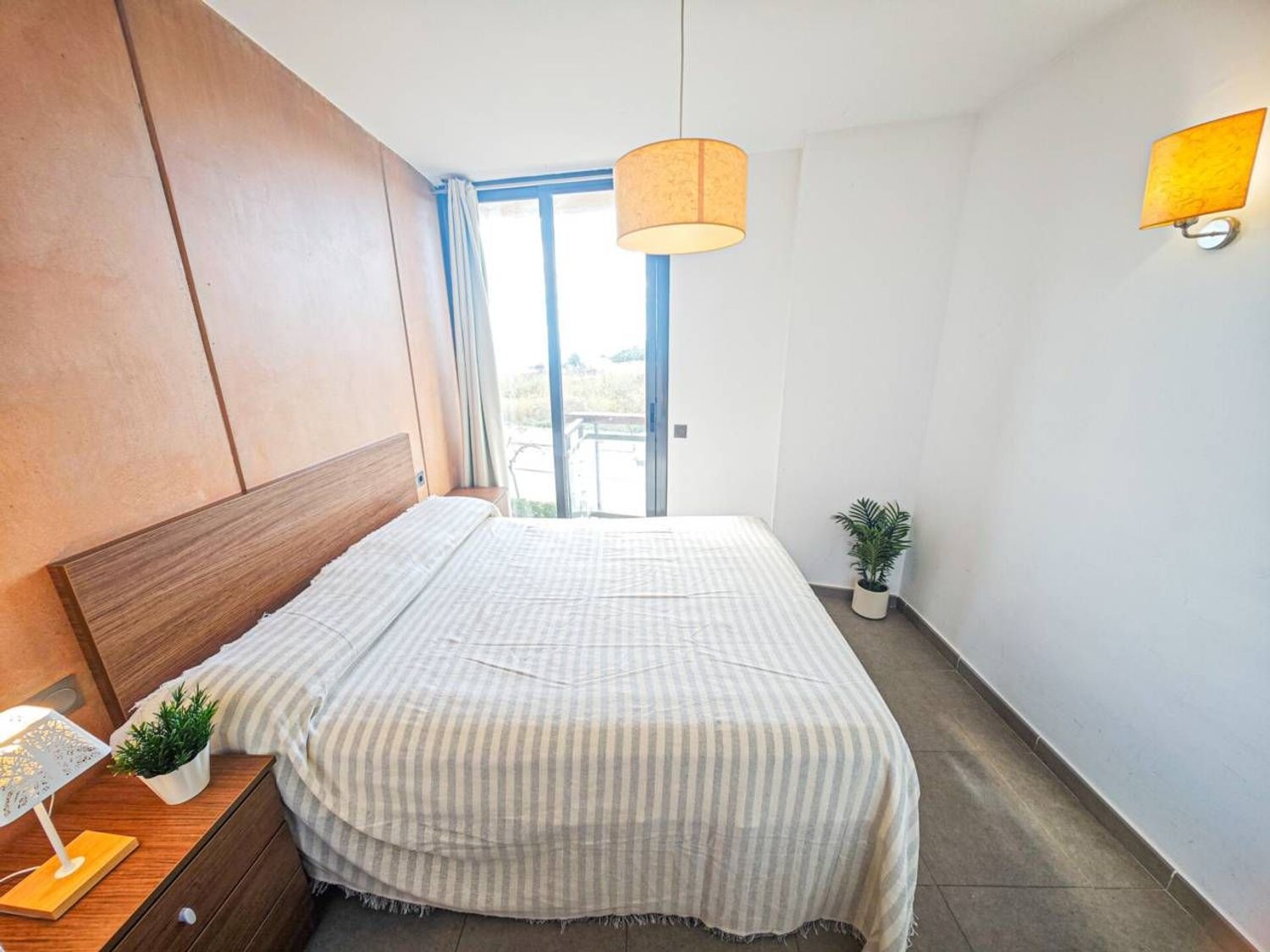Apartamento en España 3 dormitorios, 85 m2 No. 168981