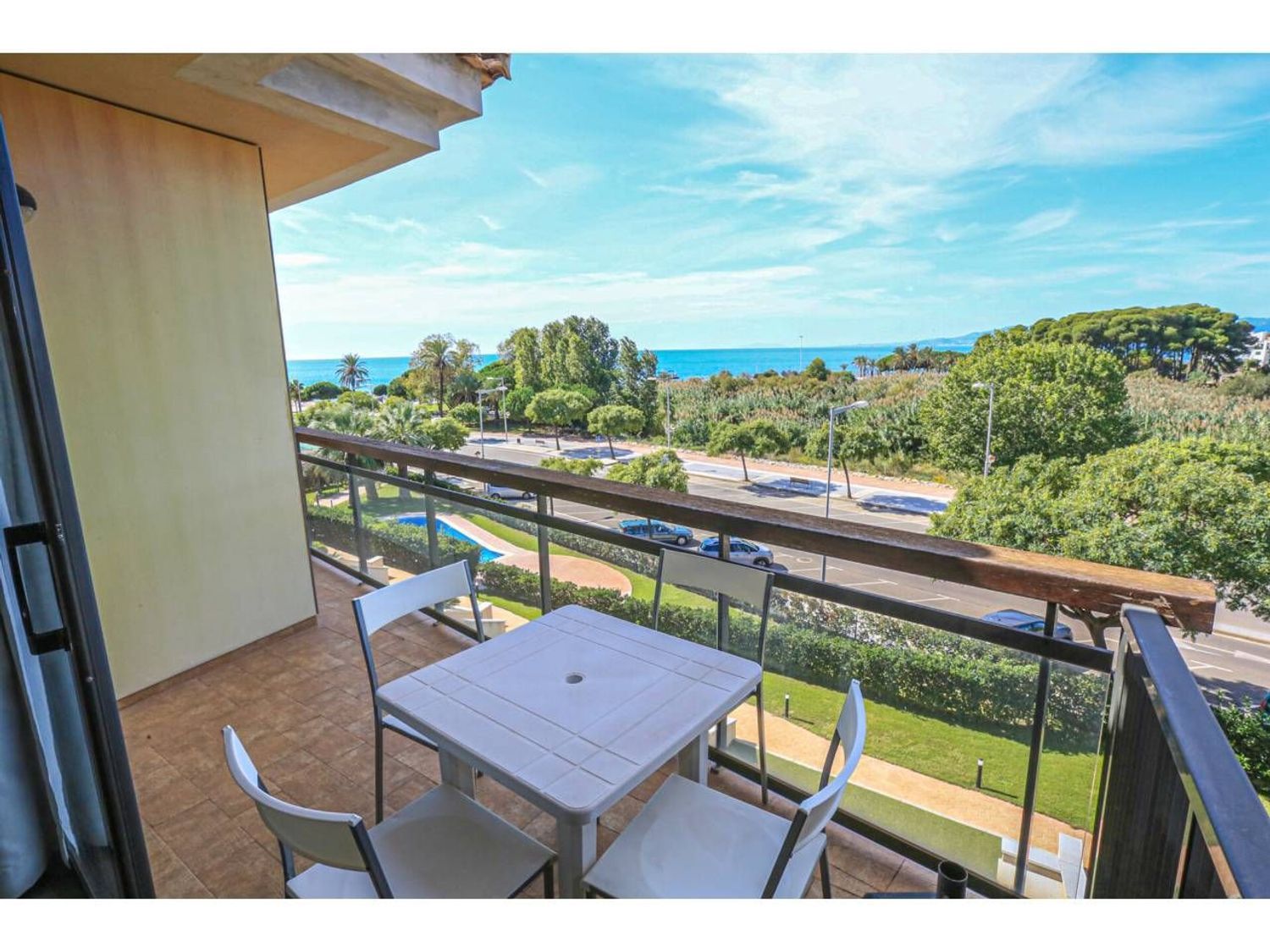 Apartamento en España 3 dormitorios, 85 m2 No. 168981