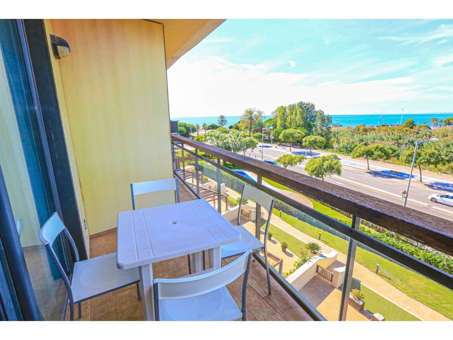 Apartamento en España 3 dormitorios, 85 m2 No. 168981