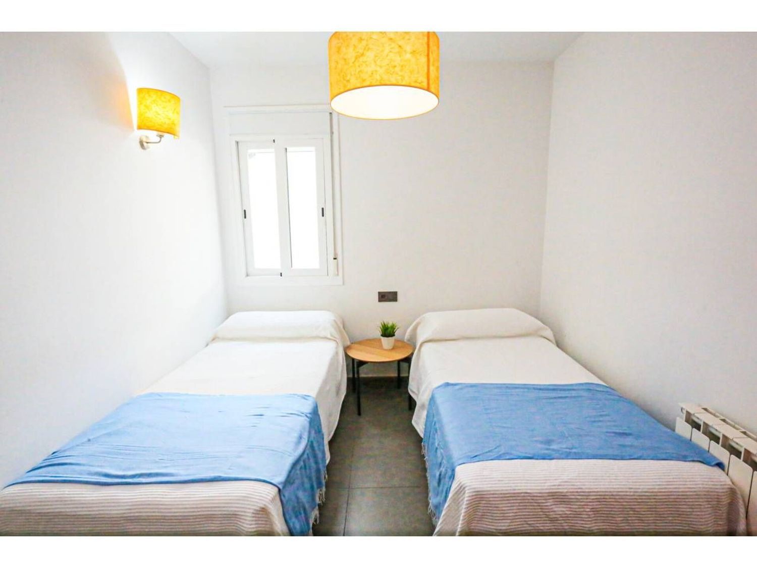 Apartamento en España 3 dormitorios, 85 m2 No. 168981