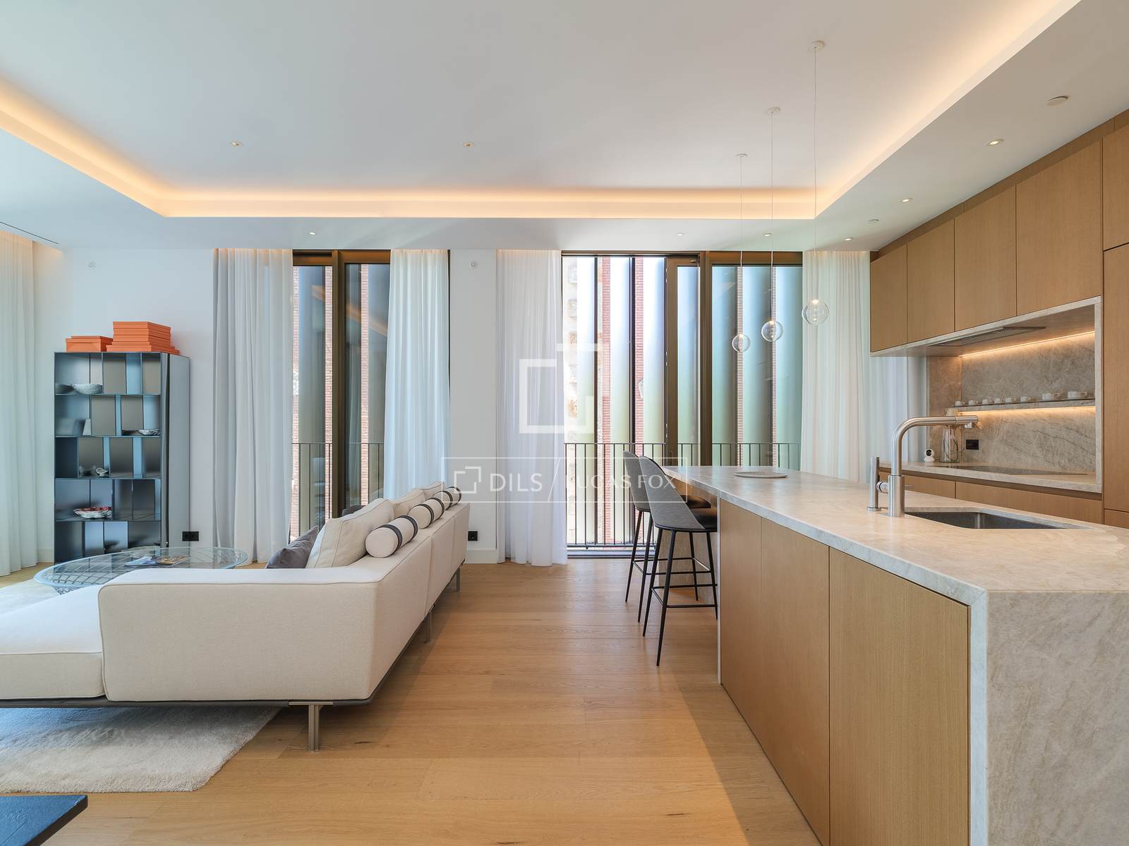 Apartamento en Barcelona, España 2 dormitorios, 186 m2 No. 168943