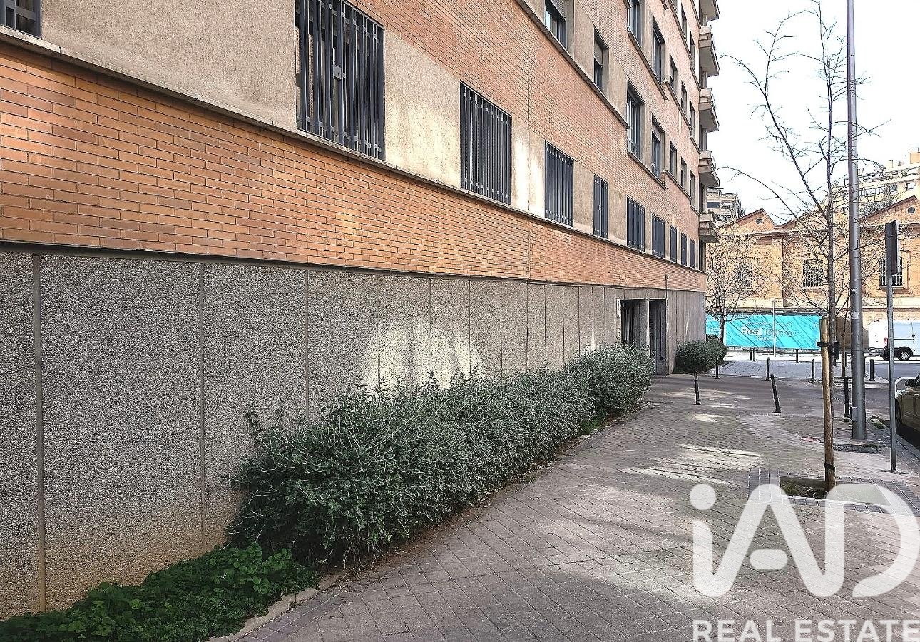 Autotallit Madrid, Espanja 10 m2 No. 193560