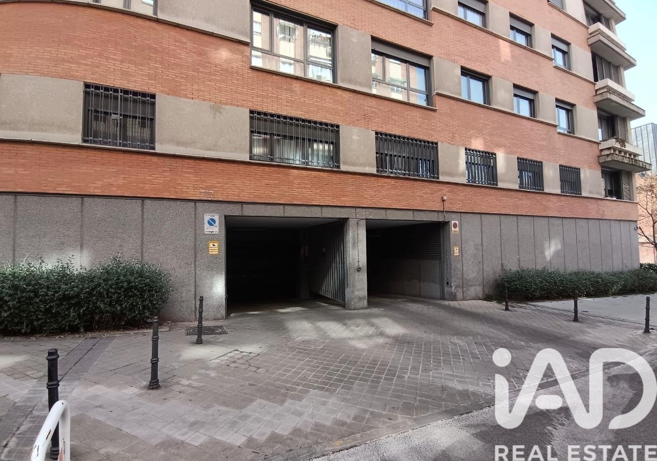 Autotallit Madrid, Espanja 10 m2 No. 193560