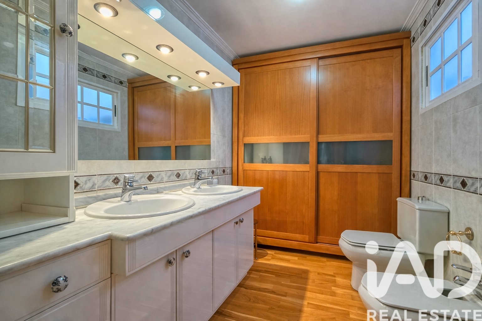 Kaupunkipientalo San Vicente del Raspeig, Alicante, Espanja 4 makuuhuonetta, 196 m2 No. 193562