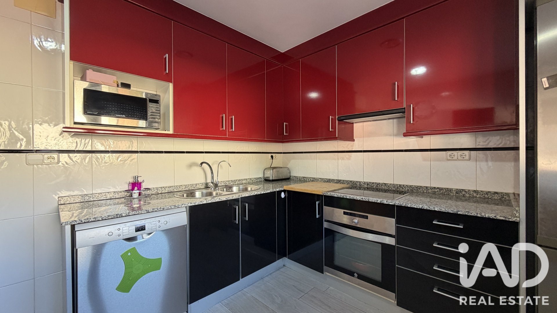 Сasa en Juneda, Lérida, España 3 dormitorios, 205 m2 No. 195846