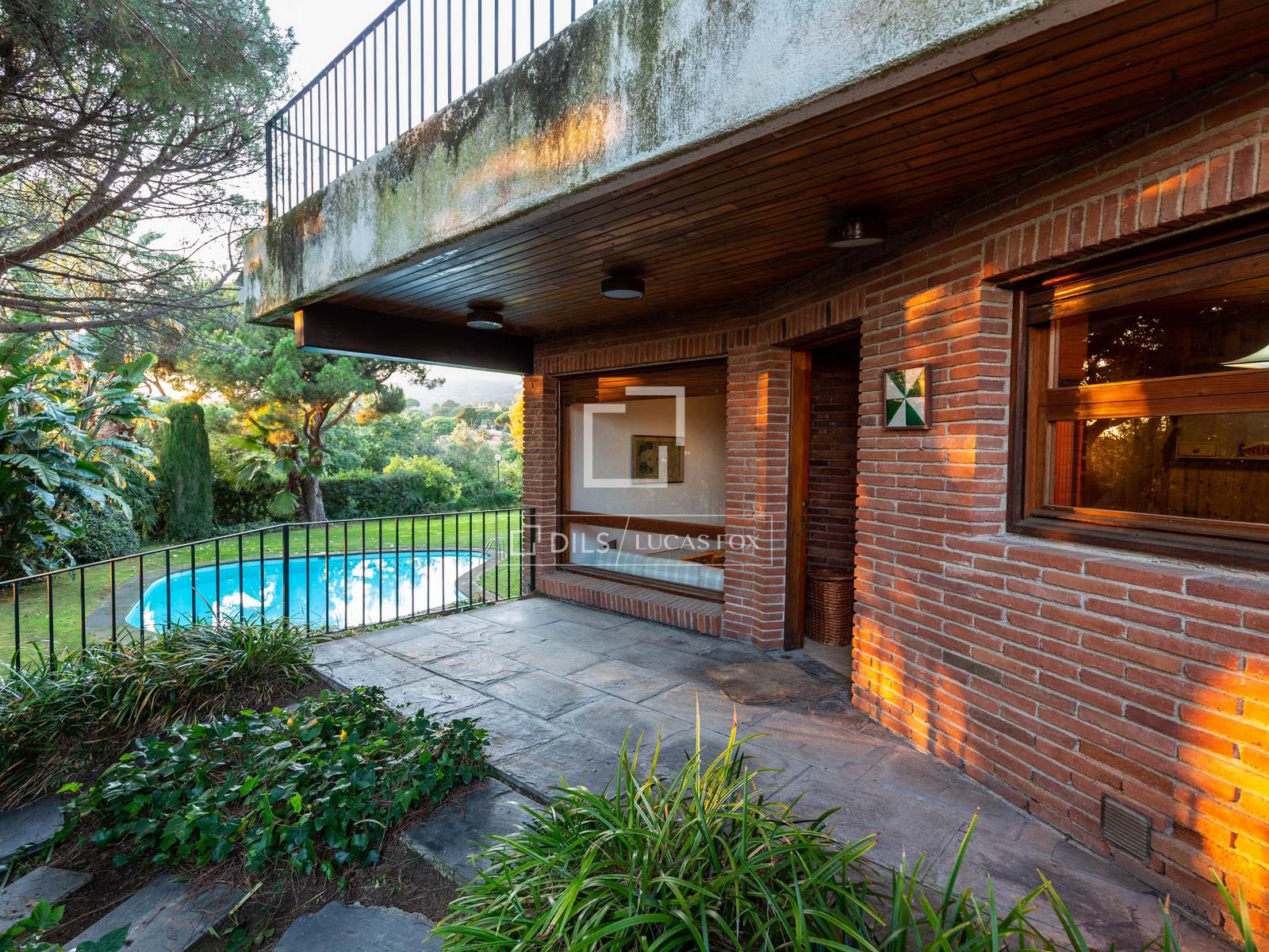 Villa in Sant Andreu de Llavaneres, Barcelona, Spain 7 bedrooms, 726 sq.m. No. 192819
