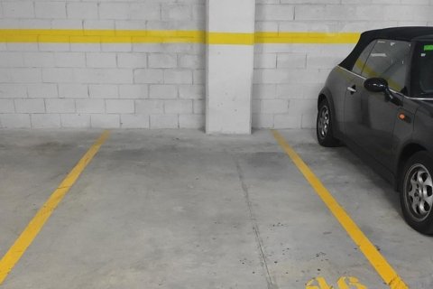 Garage à Barcelona, Espagne 6 m2 No. 191504