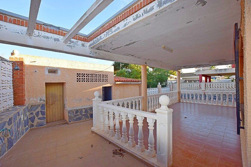 Villa in Torrevieja, Alicante, Spain 3 bedrooms, 142 sq.m. No. 103385