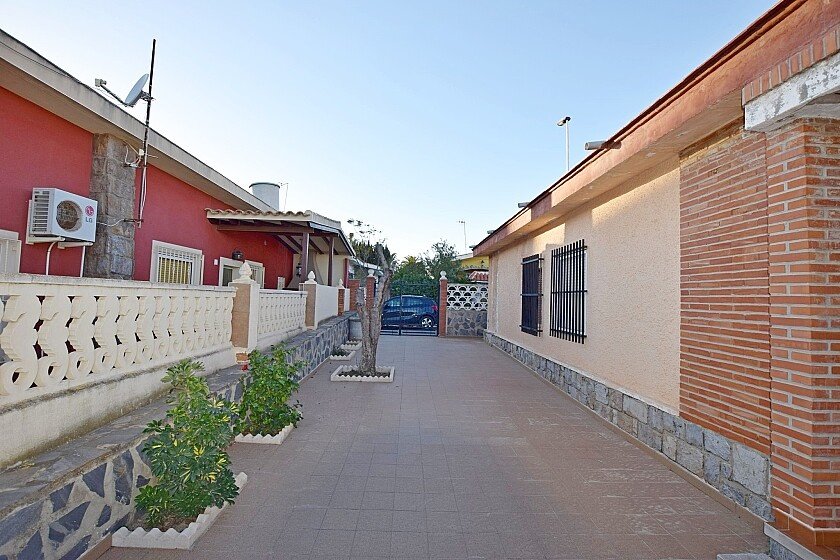Villa in Torrevieja, Alicante, Spain 3 bedrooms, 142 sq.m. No. 103385
