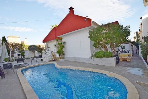 Huvila Torrevieja, Alicante, Espanja 3 makuuhuonetta, 200 m2 No. 103379