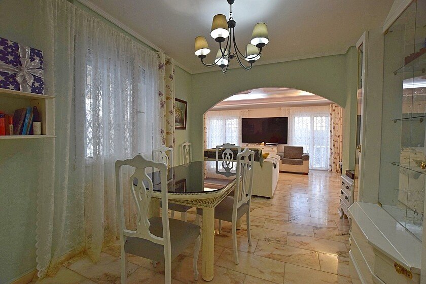 Huvila Torrevieja, Alicante, Espanja 3 makuuhuonetta, 200 m2 No. 103379