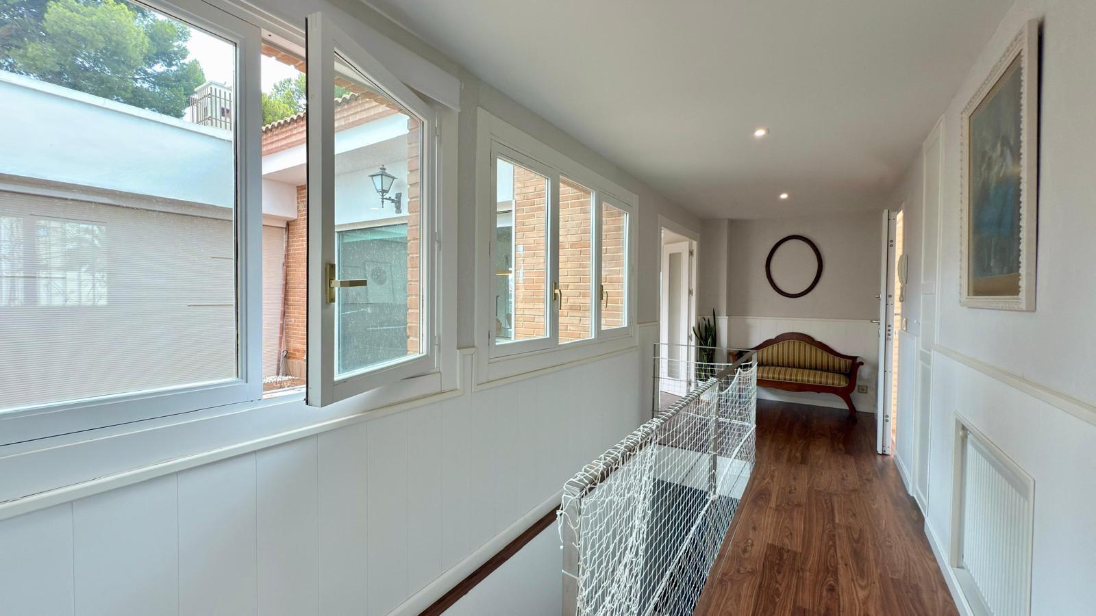 Huvila La Nucia, Alicante, Espanja 3 makuuhuonetta, 300 m2 No. 149398