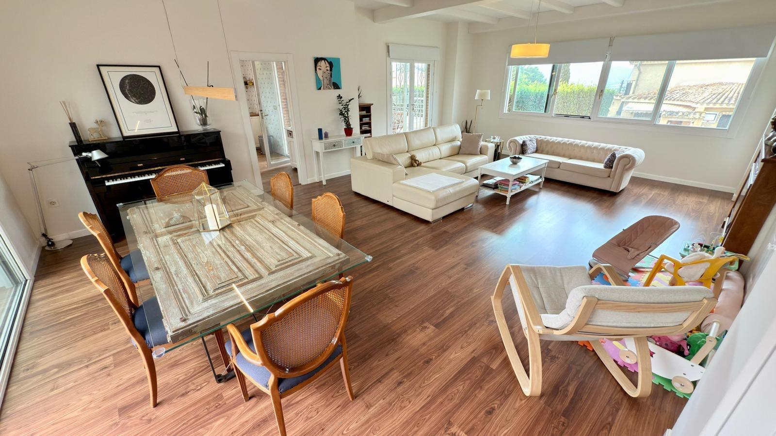 Huvila La Nucia, Alicante, Espanja 3 makuuhuonetta, 300 m2 No. 149398