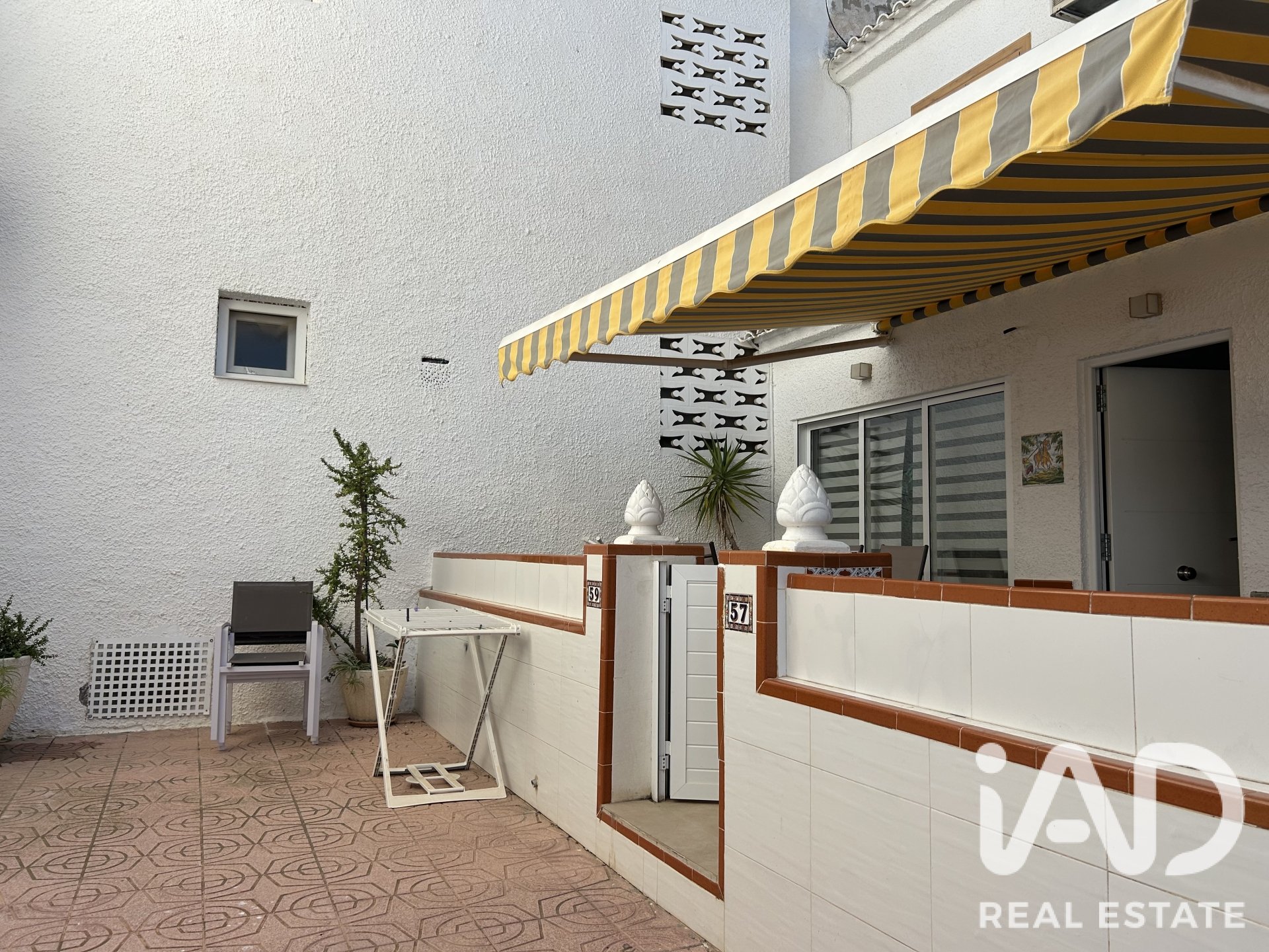Townhouse in Torrevieja, Alicante, Spain No. 187637