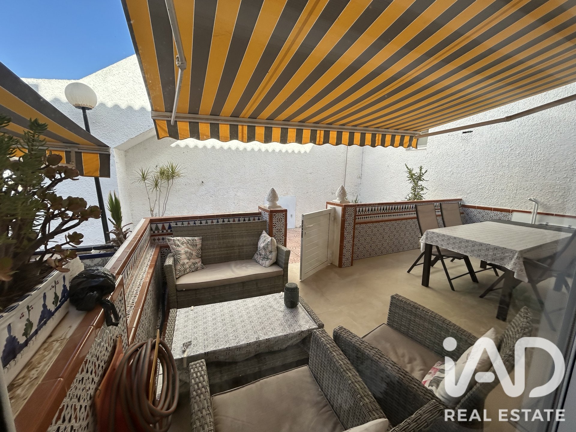 Townhouse in Torrevieja, Alicante, Spain No. 187637