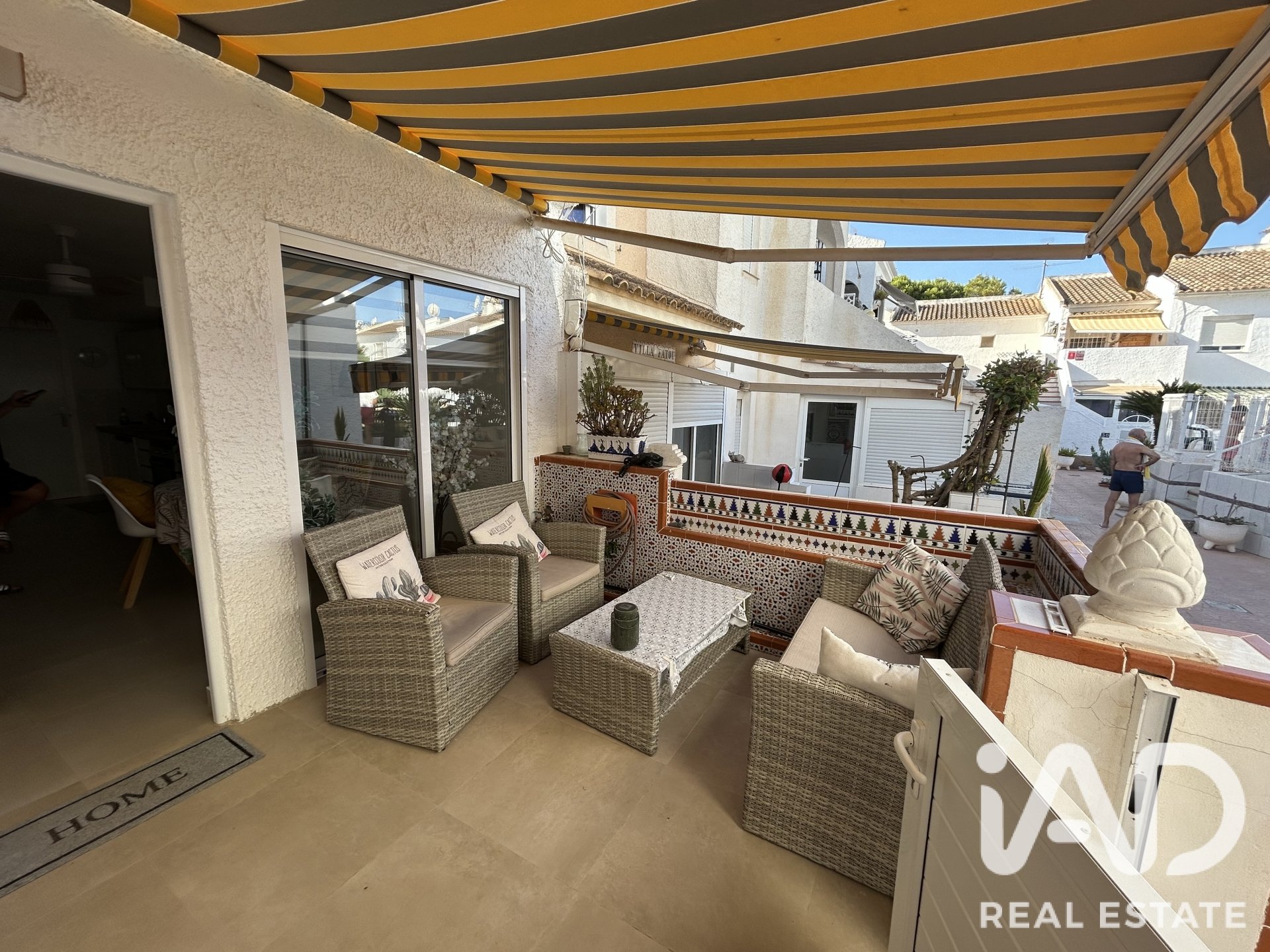 Townhouse in Torrevieja, Alicante, Spain No. 187637