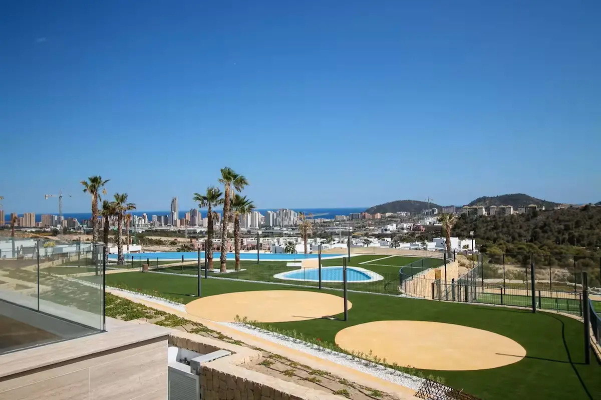 Villetta a schiera a Finestrat, Alicante, Spagna 4 camere da letto, 256 mq. N° 194514