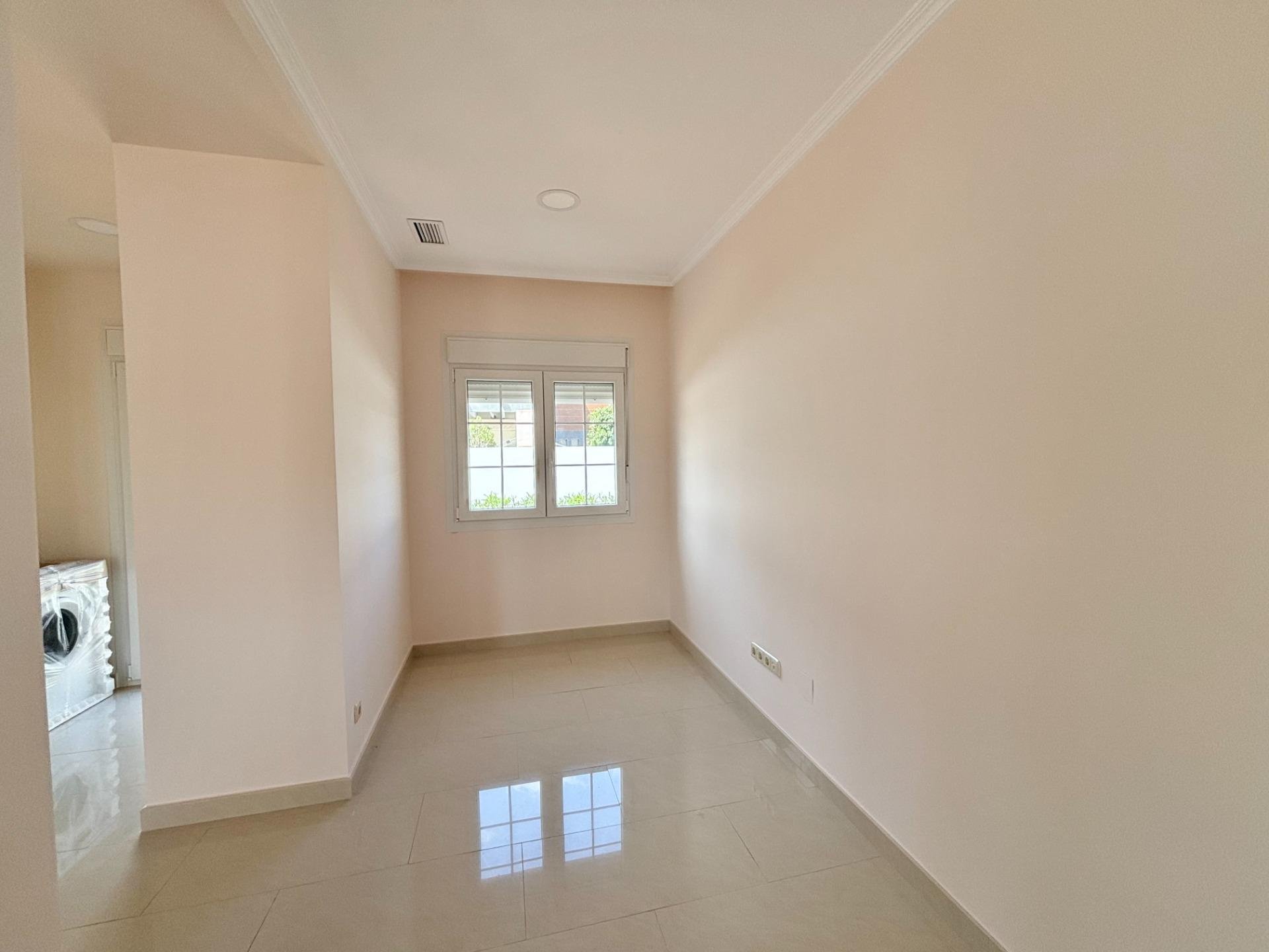 Villa a Cabo Roig, Alicante, Spagna 4 camere da letto, 261 mq. N° 194518