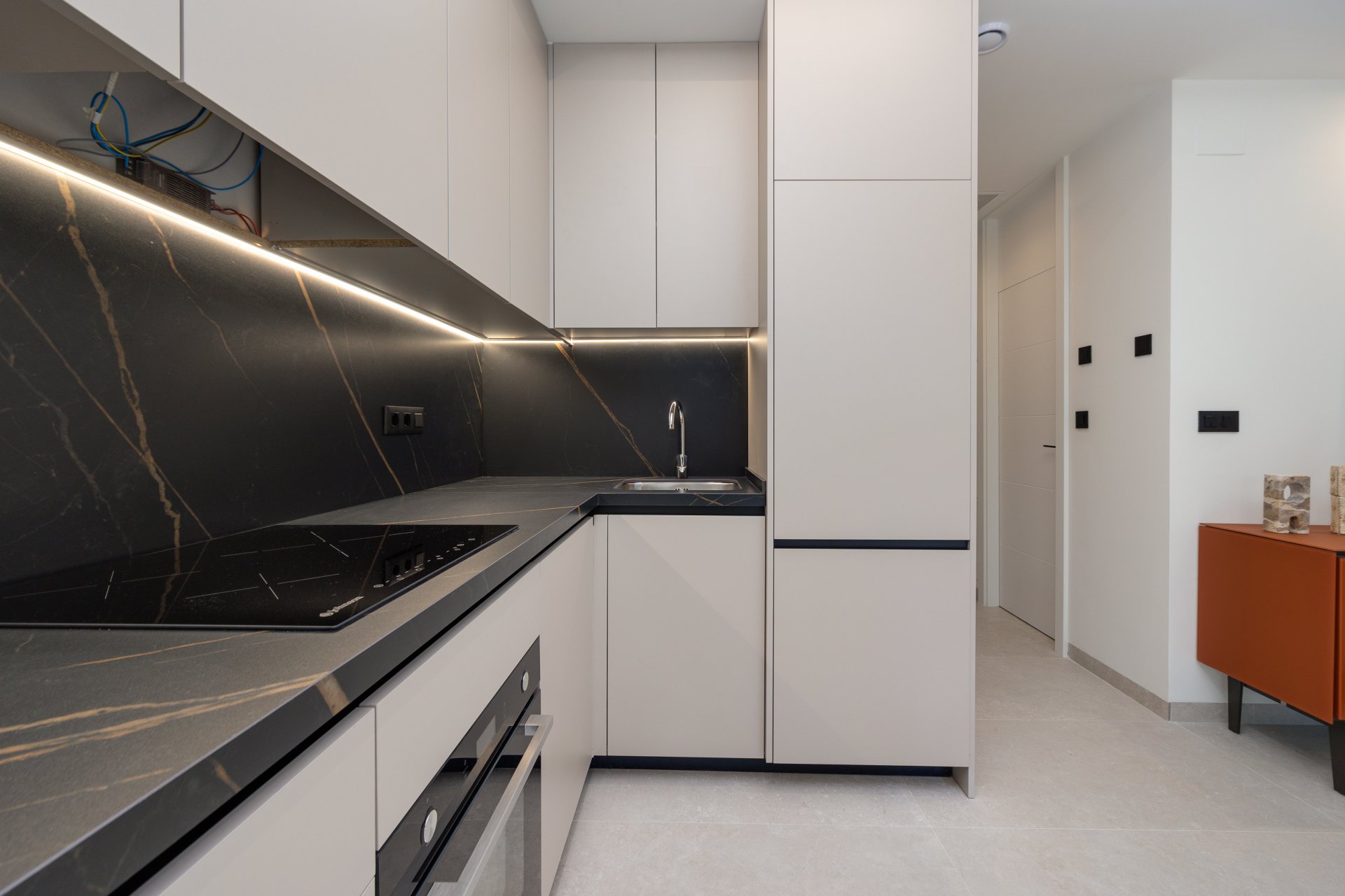 Apartment à Guardamar del Segura, Alicante, Espagne 2 chambres,  No. 173948