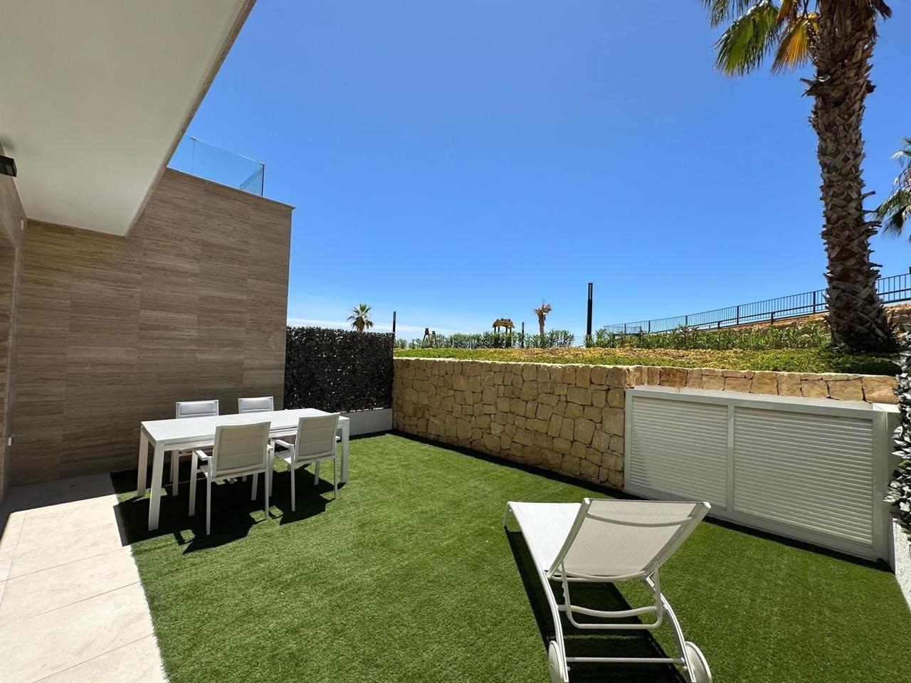 Attico a Finestrat, Alicante, Spagna 3 camere da letto, 250 mq. N° 165512
