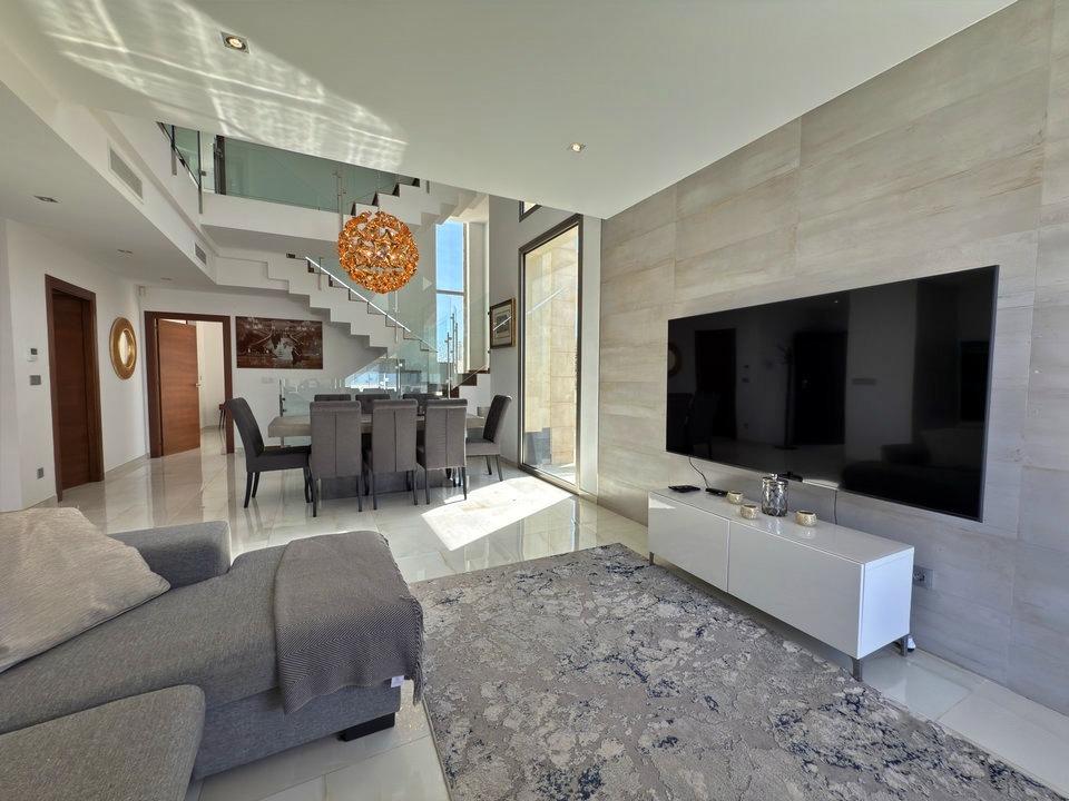 Villa en Villamartin, Alicante, España 5 dormitorios, 200 m2 No. 190092