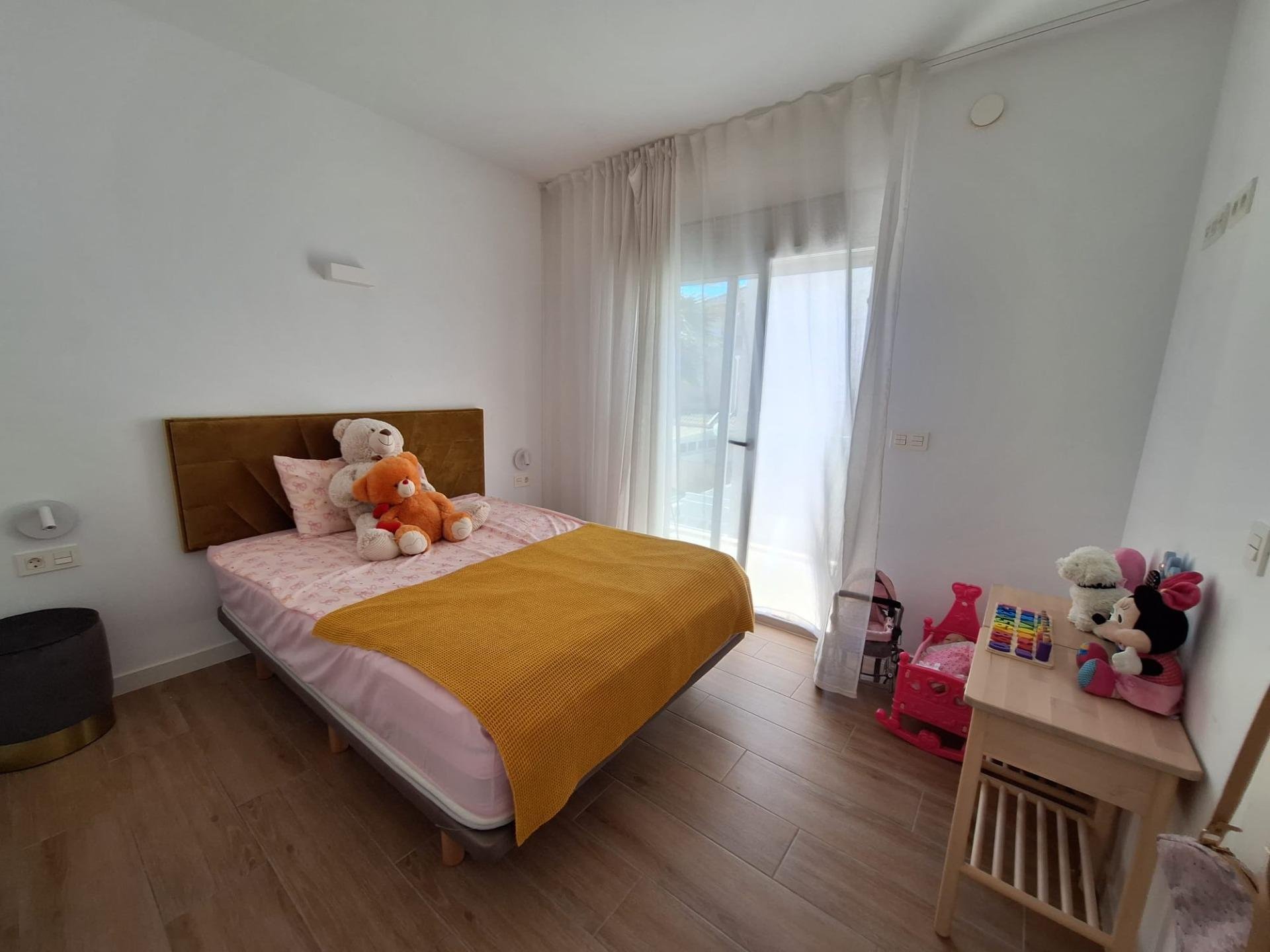Villa à Torrevieja, Alicante, Espagne 3 chambres,  No. 190093