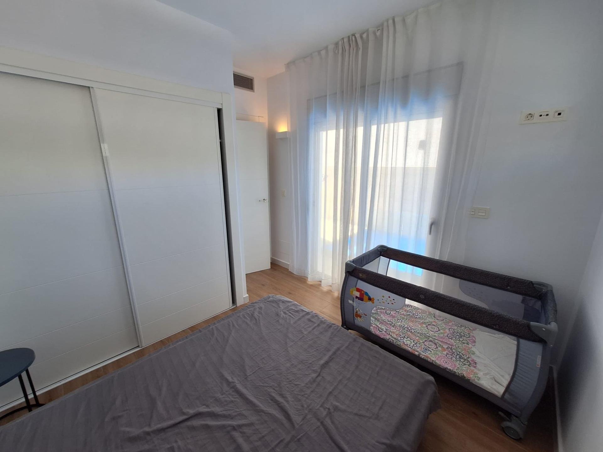 Villa à Torrevieja, Alicante, Espagne 3 chambres,  No. 190093
