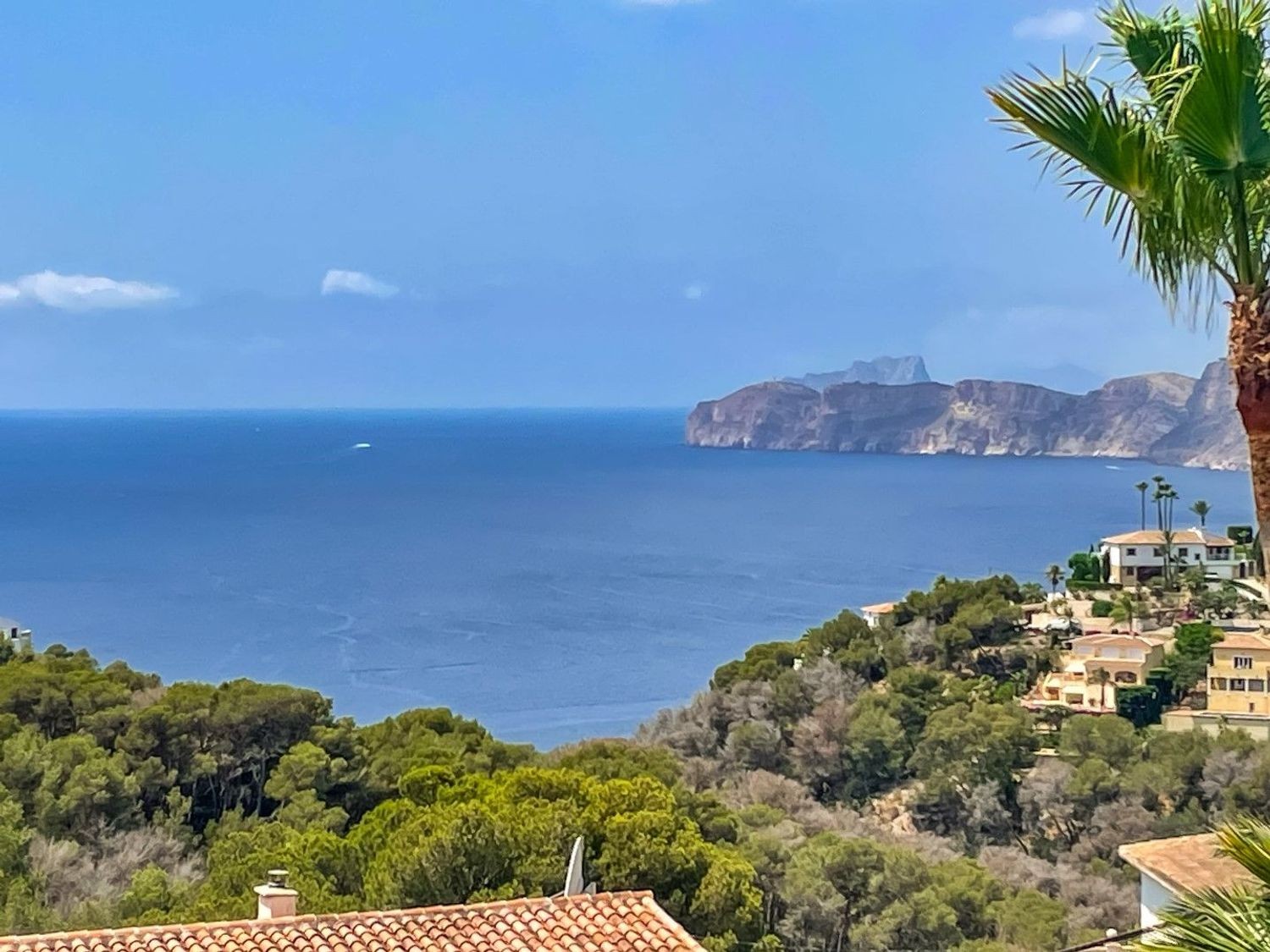 Villa a Javea, Alicante, Spagna 4 camere da letto, 530 mq. N° 180790