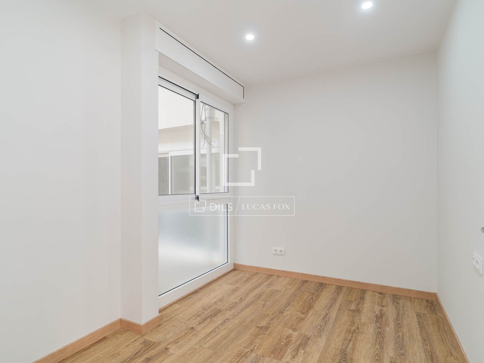 Apartment à Barcelona, Espagne 6 chambres, 180 m2 No. 192627