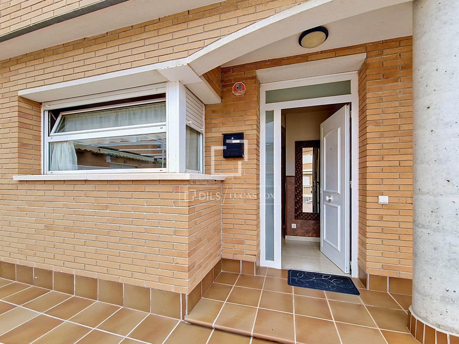 Villa a Cubelles, Barcelona, Spagna 3 camere da letto, 174 mq. N° 192626