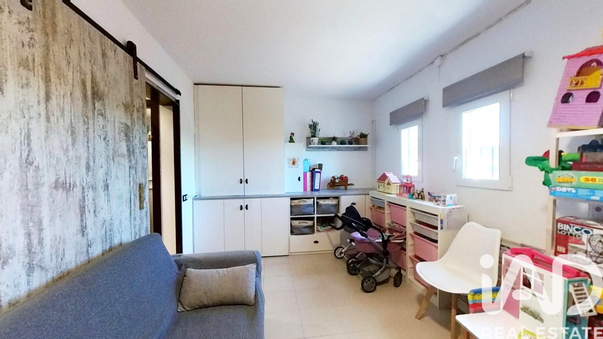 Kaupunkipientalo Santa Oliva, Tarragona, Espanja 4 makuuhuonetta, 119 m2 No. 152343