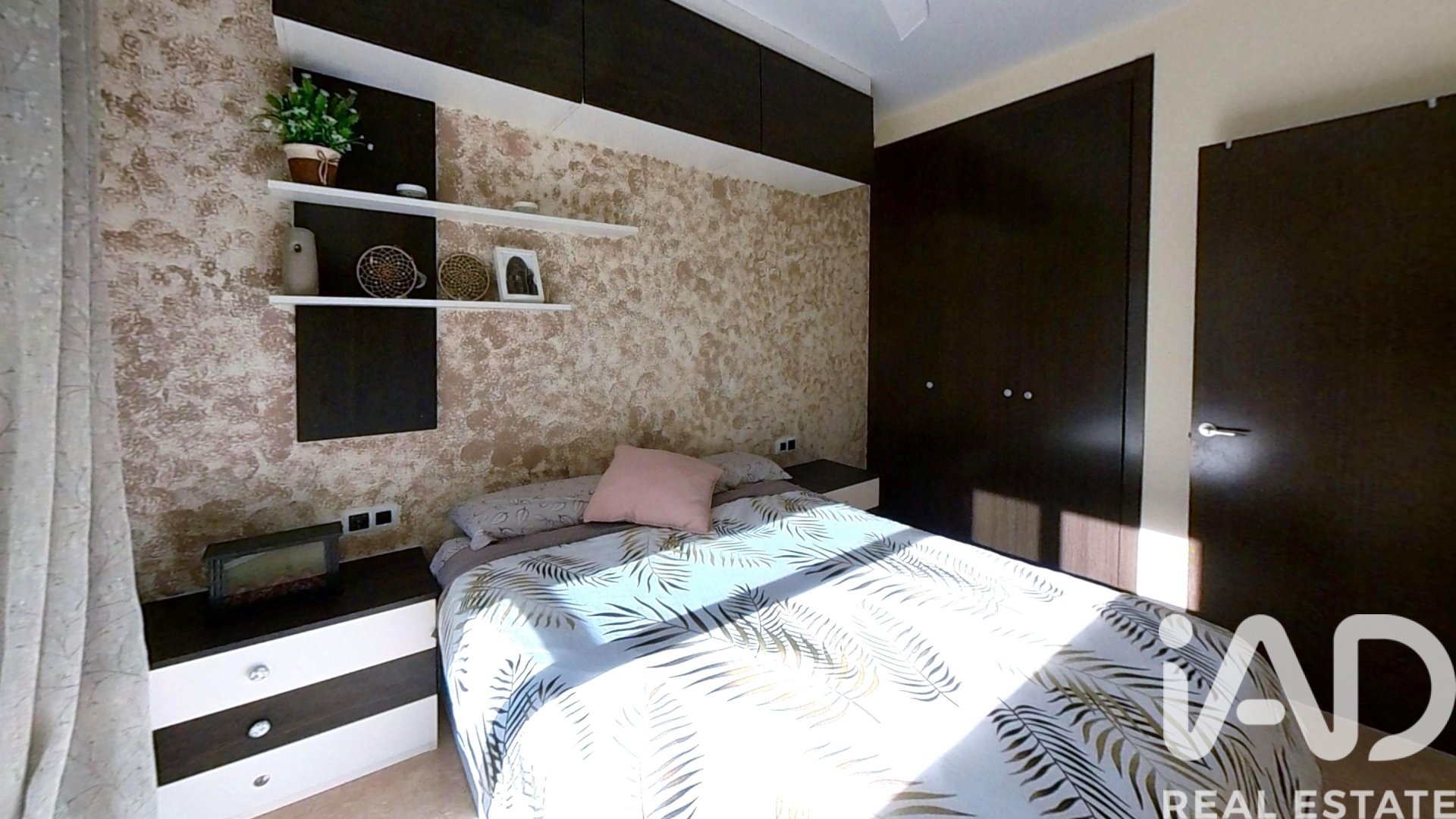 Kaupunkipientalo Santa Oliva, Tarragona, Espanja 4 makuuhuonetta, 119 m2 No. 152343