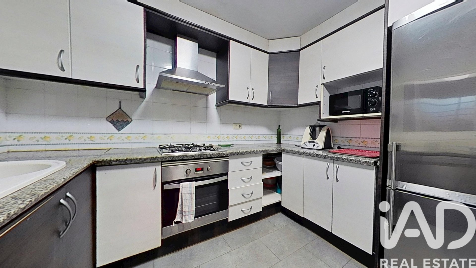 Kamienica w Castellon de la Plana, Castellon, Hiszpania 4 sypialnie, 226 mkw. nr 152347