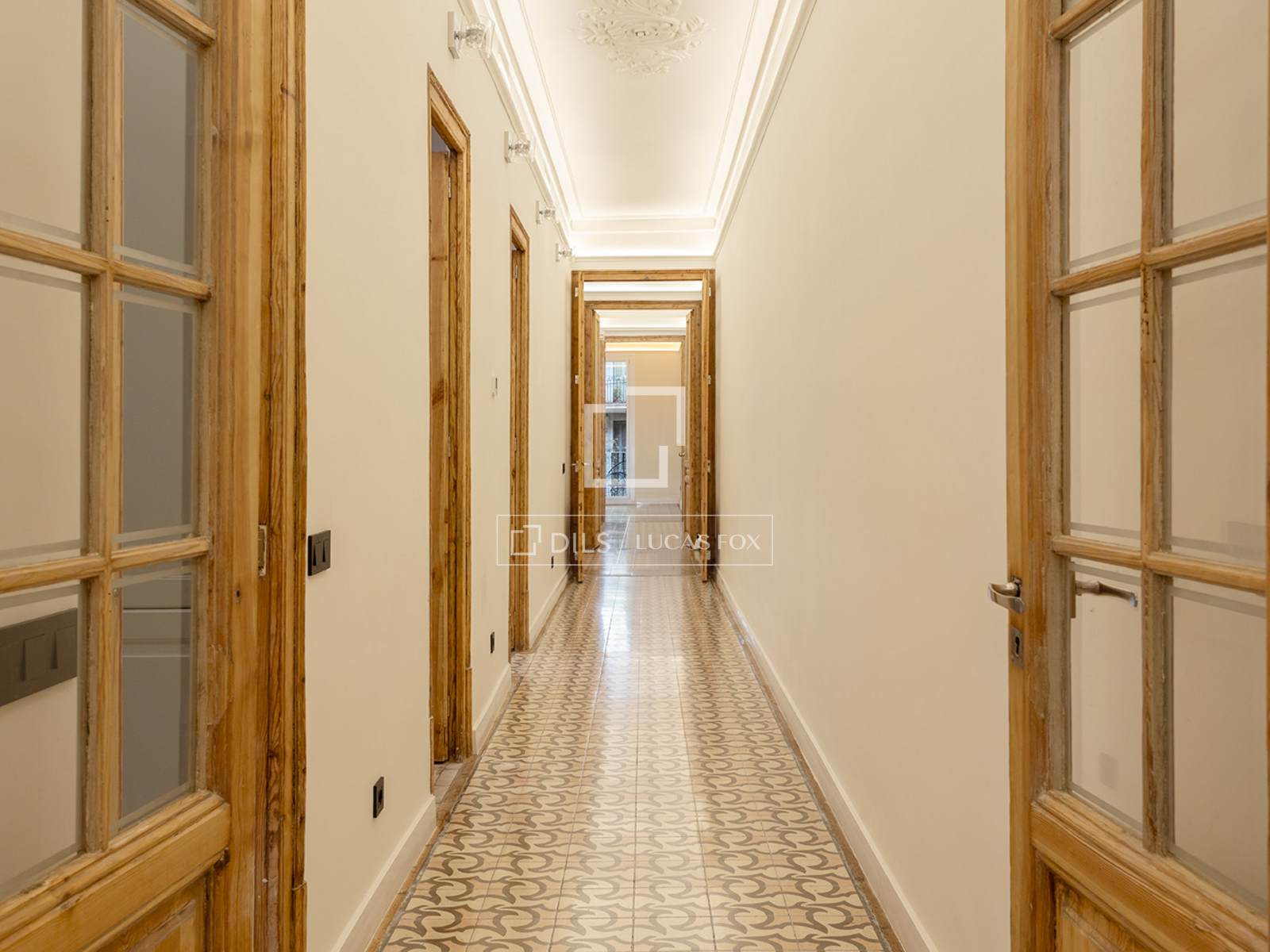 Квартира в Барселона, Испания 2 спальни, 180м2 №150593