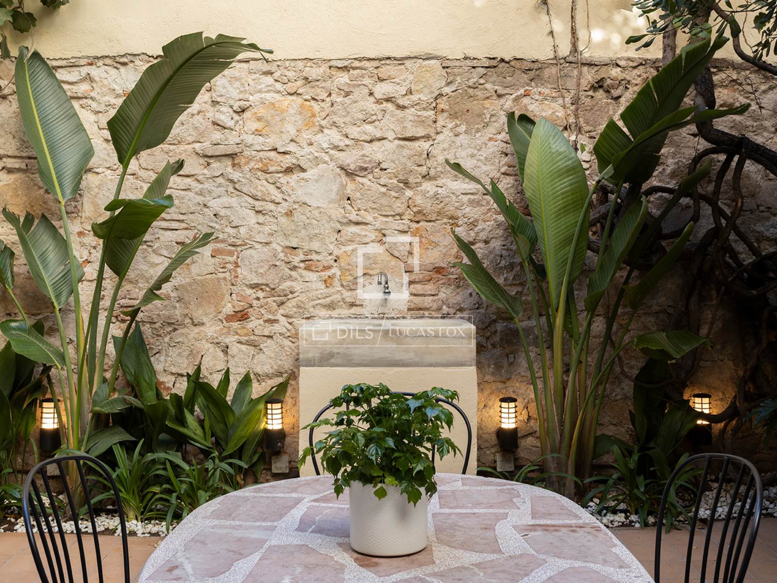 Квартира в Барселона, Испания 2 спальни, 180м2 №150593