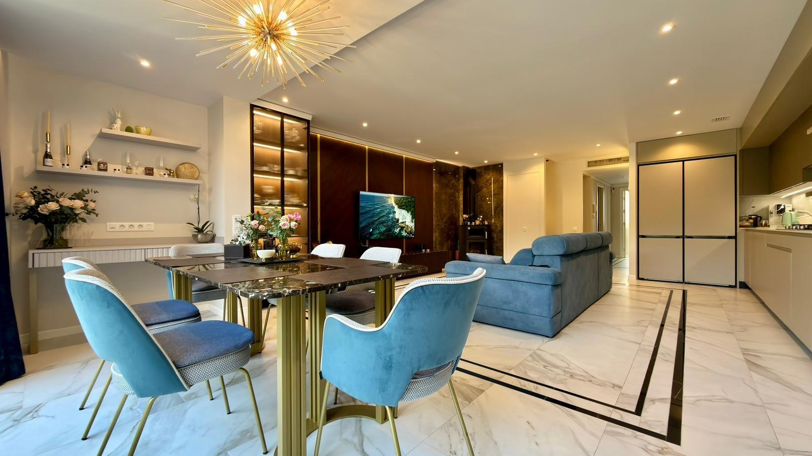 Bungalow in Alicante, Spain 6 bedrooms, 245 sq.m. No. 165998