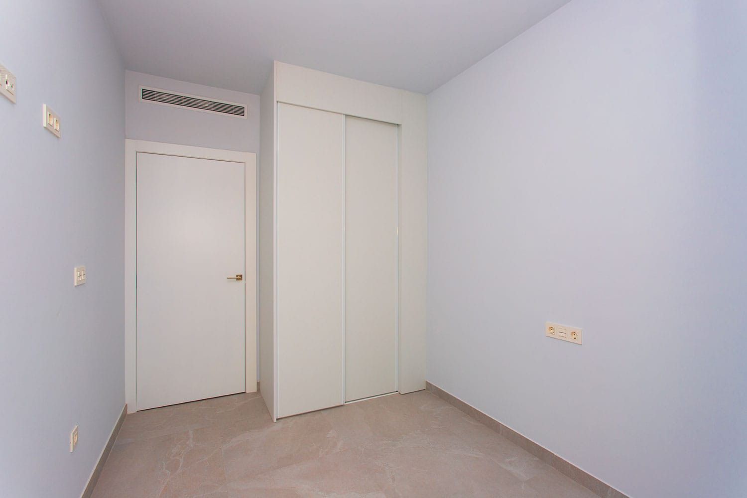 Wohnung in Torrevieja, Alicante, Spanien 88 m2 Nr. 165995