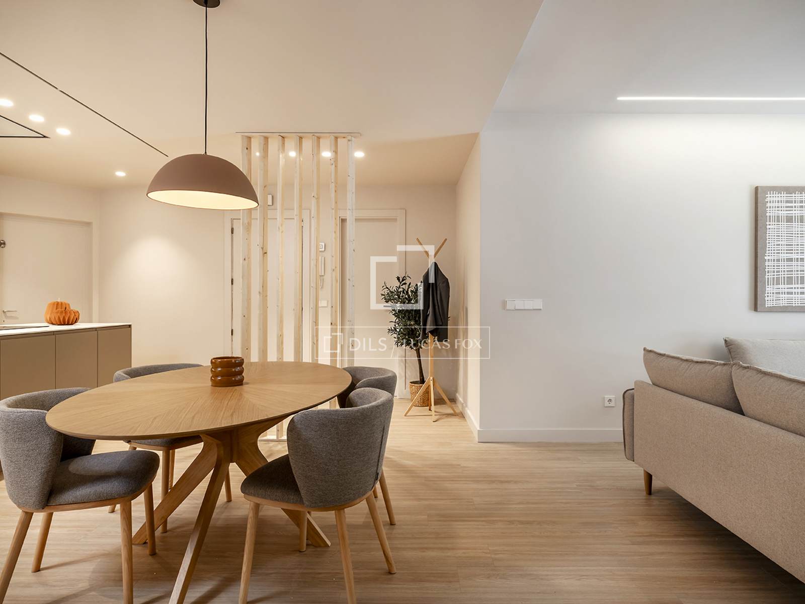 Apartament w Barcelona, Hiszpania 4 sypialnie, 161 mkw. nr 150677