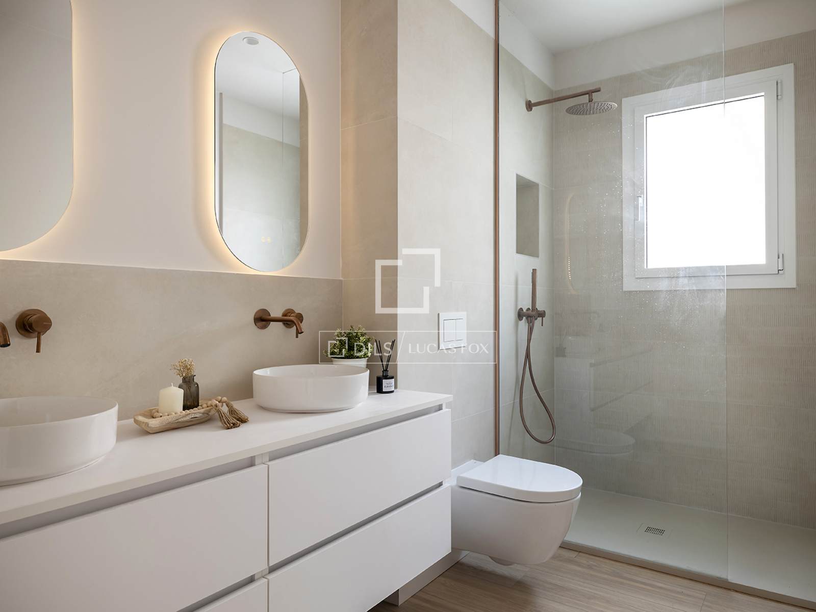 Apartament w Barcelona, Hiszpania 4 sypialnie, 161 mkw. nr 150677