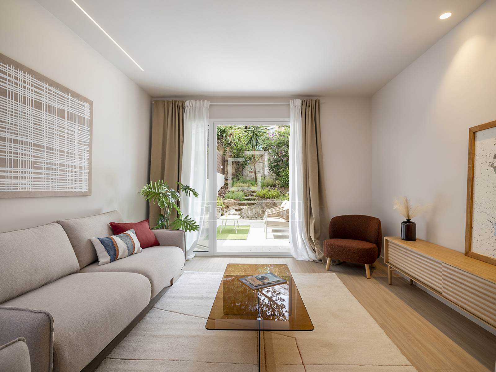 Apartament w Barcelona, Hiszpania 4 sypialnie, 161 mkw. nr 150677