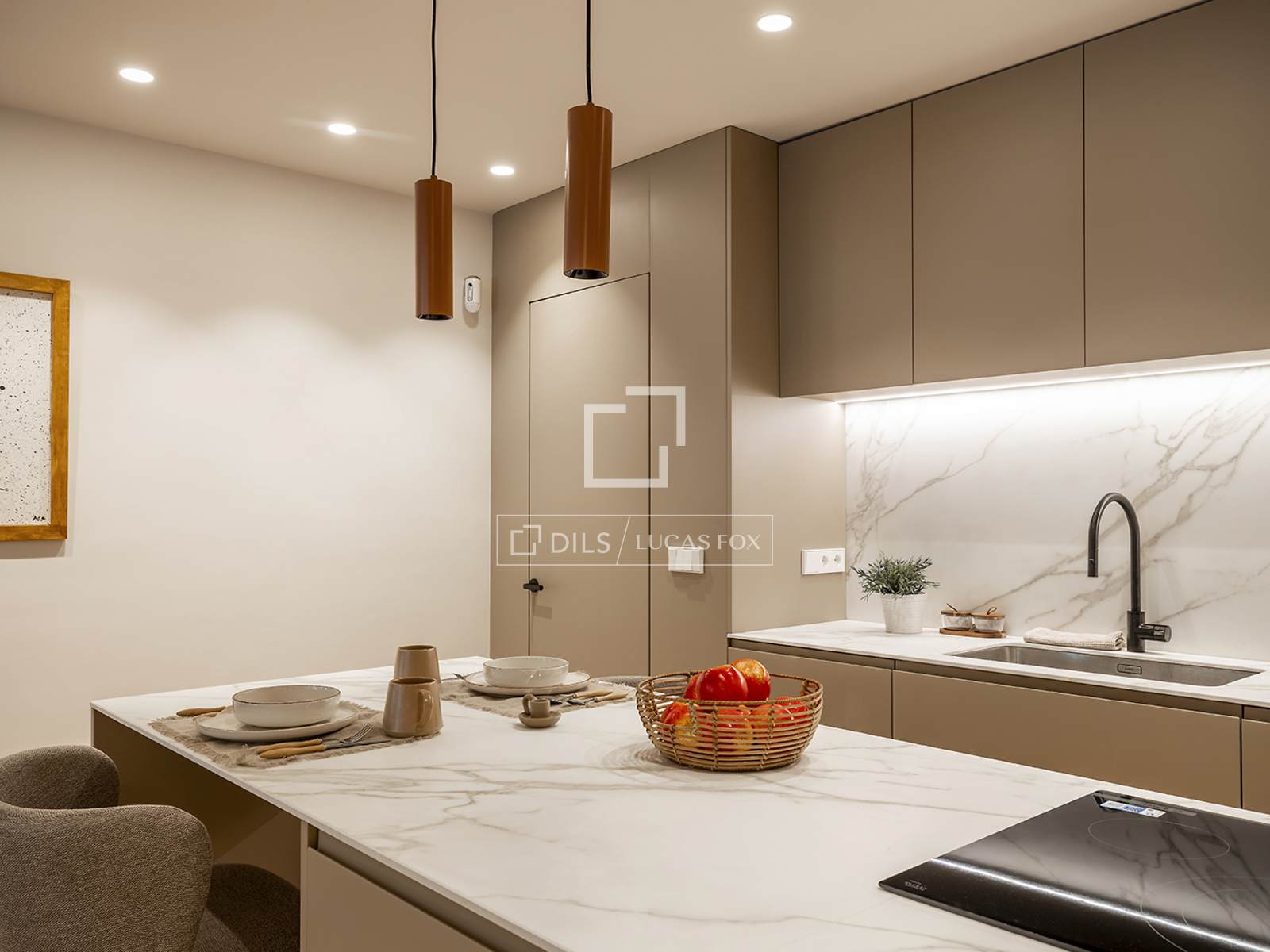 Apartament w Barcelona, Hiszpania 4 sypialnie, 161 mkw. nr 150677