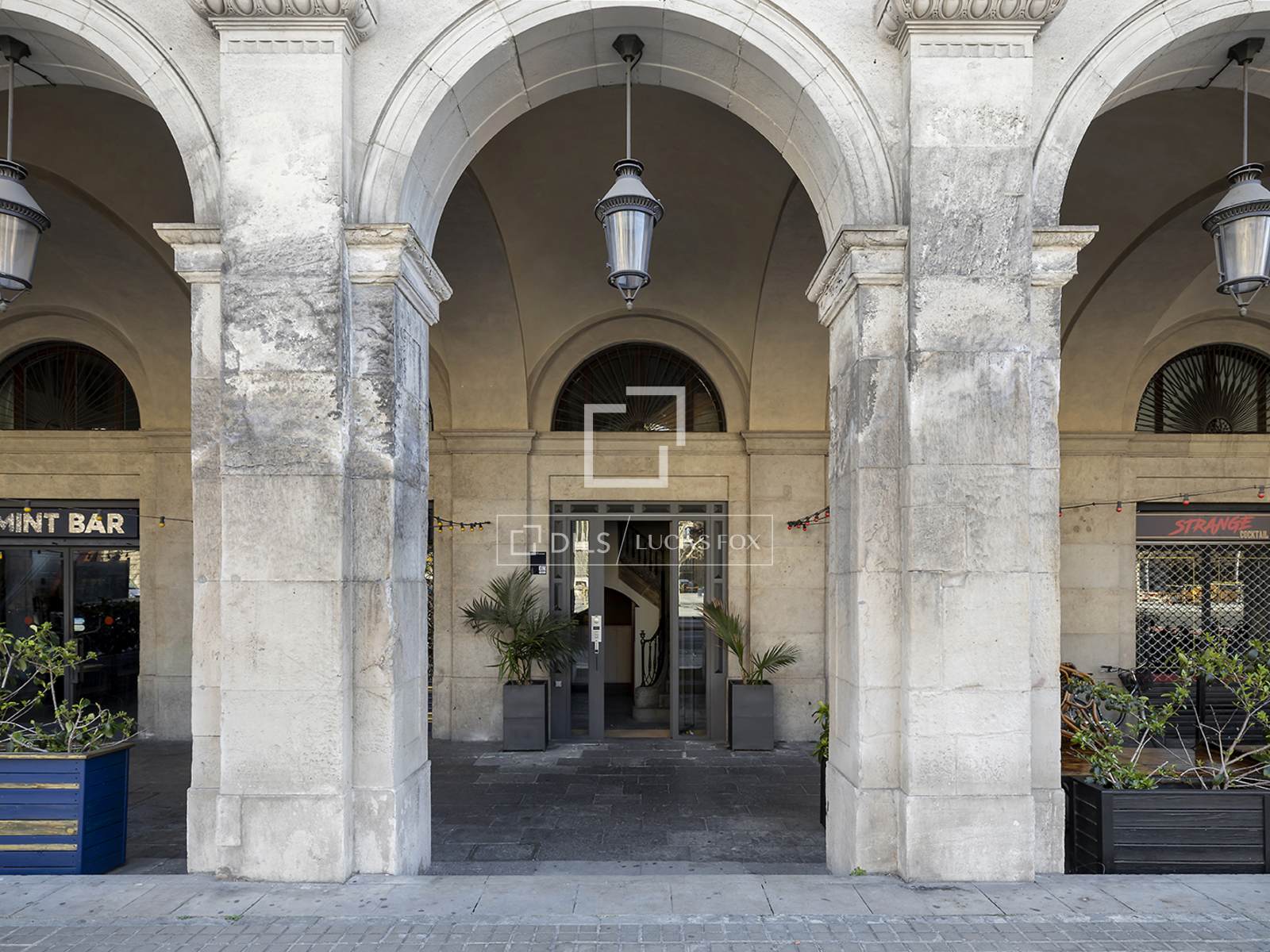 Huoneisto Barcelona, Espanja 1 makuuhuone, 67 m2 No. 150673