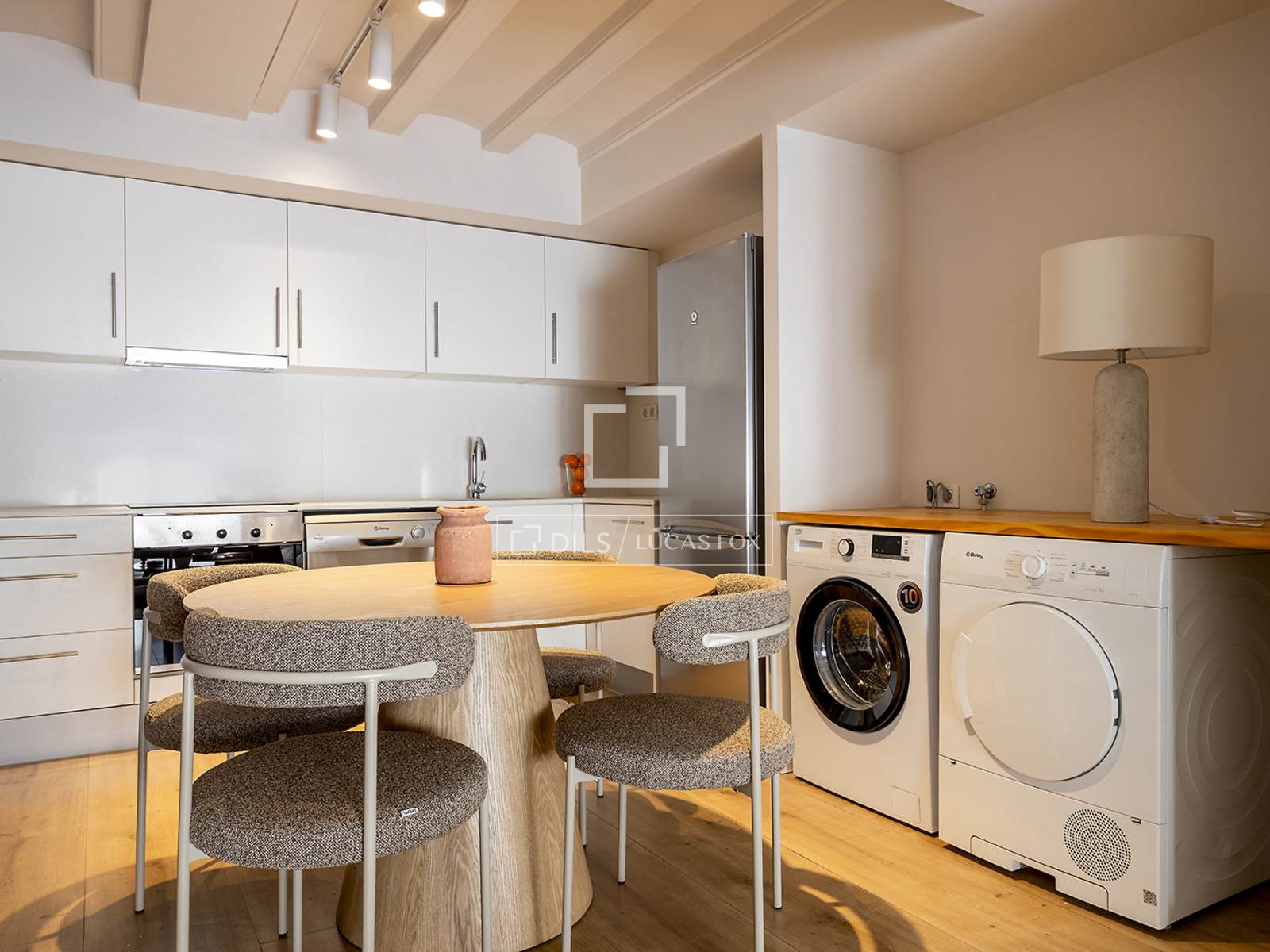 Huoneisto Barcelona, Espanja 1 makuuhuone, 67 m2 No. 150673