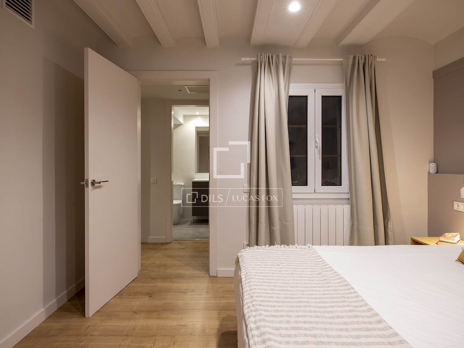 Huoneisto Barcelona, Espanja 1 makuuhuone, 67 m2 No. 150673