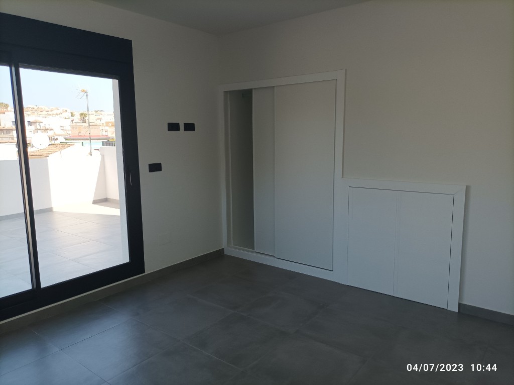 Villa i Villamartin, Alicante, Spanien 3 sovrum, 101 kvm. Nr. 145181