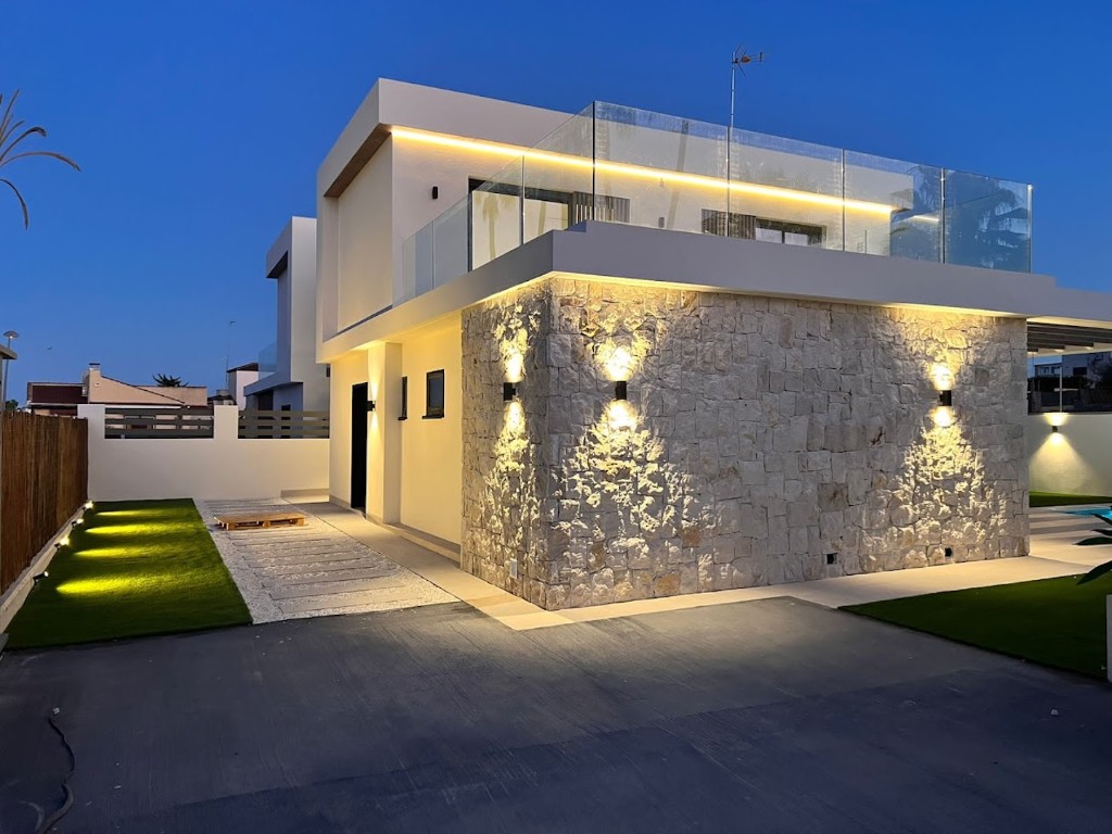 Huvila Alicante, Espanja 3 makuuhuonetta, 130 m2 No. 145179
